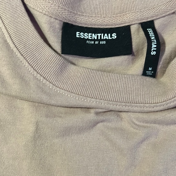 Essentials blush 3m tshirt - Picture 2 of 6